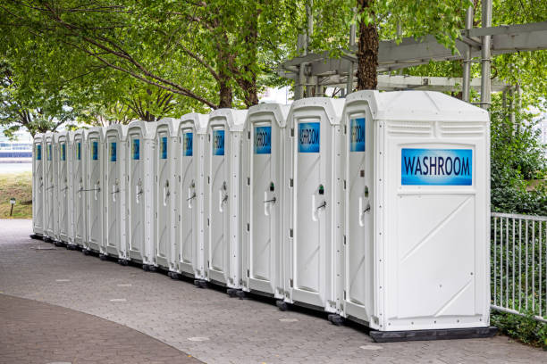 Best Long-term porta potty rental  in Elwood, KS