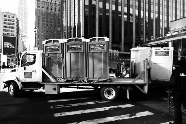 Best Porta potty rental near me  in Elwood, KS